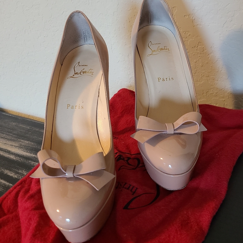COPY - Christian Louboutin Nude Simplenodo Pumps
